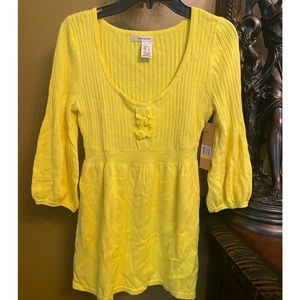 NWT DKNY Sweater in Size Small